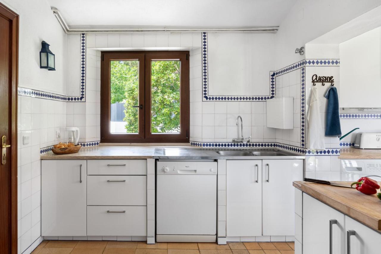 Joivy 3-Br Cottage With Terrace And Garden In Colares 신트라 외부 사진
